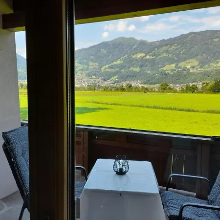 Rose Apartment Hart im Zillertal